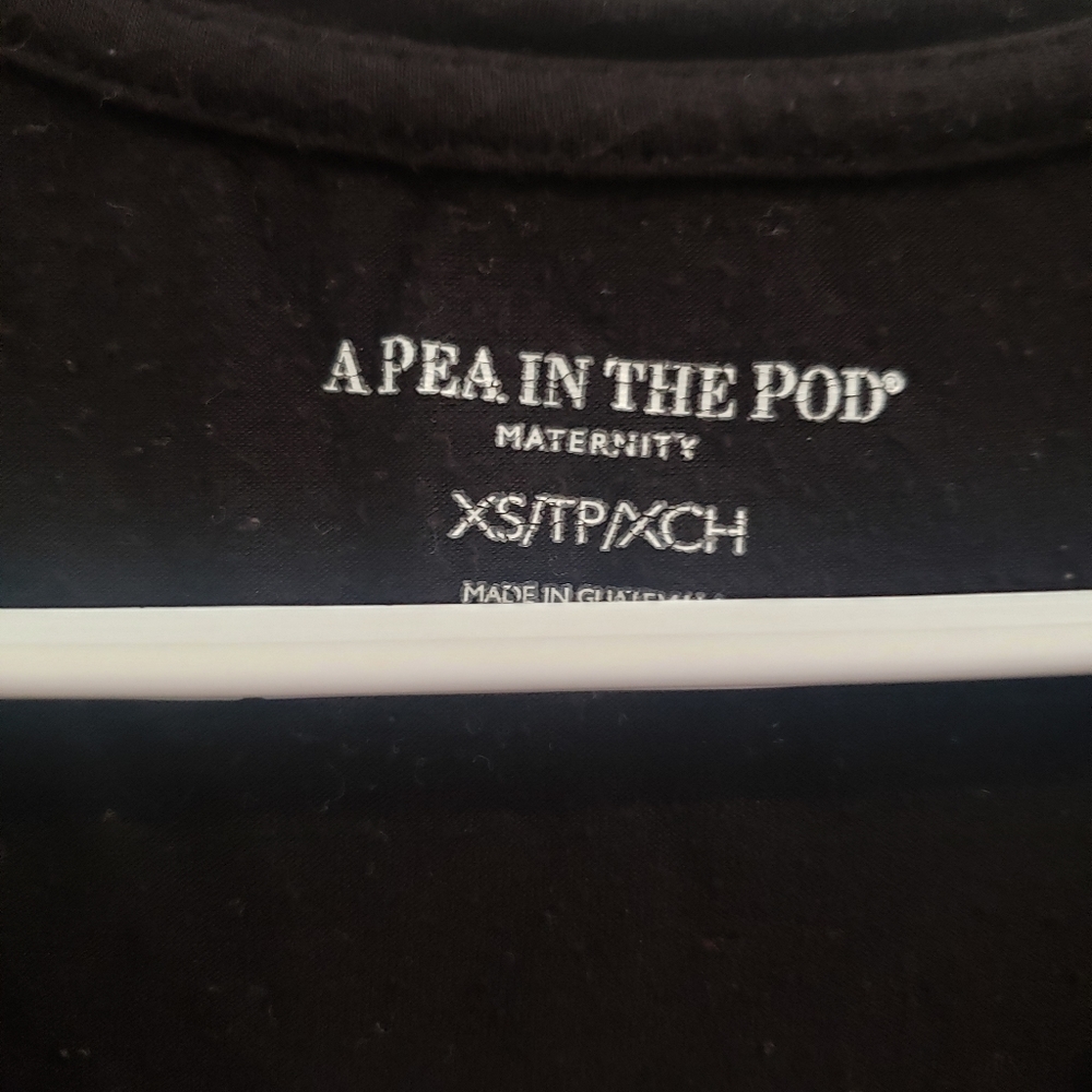A pea in the pod maternity teeshirt size xs